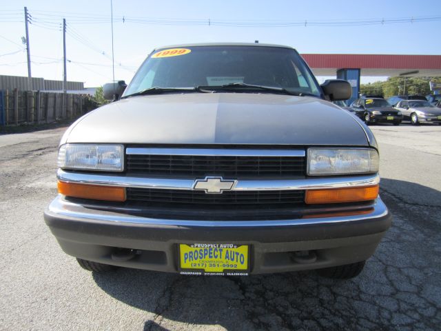 1999 Chevrolet Blazer Camry LE