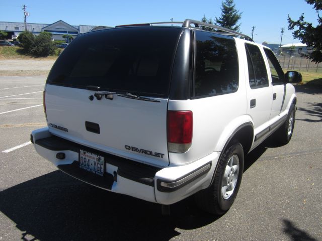 1999 Chevrolet Blazer Camry LE