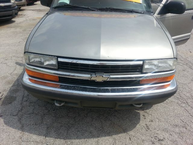 1999 Chevrolet Blazer Camry LE