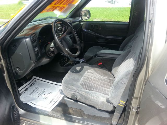 1999 Chevrolet Blazer Camry LE
