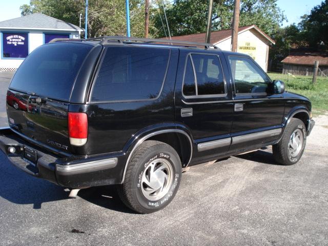 1999 Chevrolet Blazer XLT 2WD