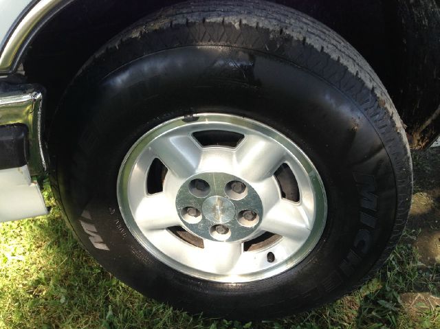 1999 Chevrolet Blazer Camry LE