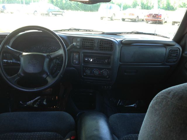 1999 Chevrolet Blazer Camry LE