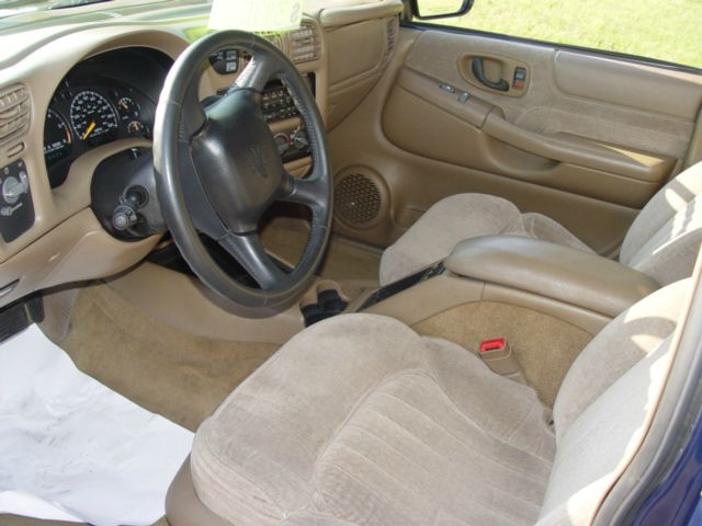 2000 Chevrolet Blazer Laramie Heavy DUTY Dually