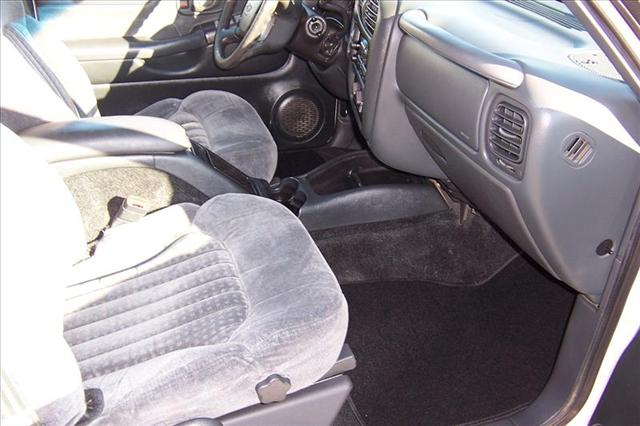 2000 Chevrolet Blazer HD Club Cpe 155.5 WB C6P