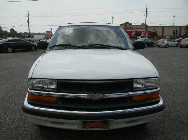 2000 Chevrolet Blazer Hatchback 4door