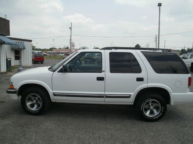 2000 Chevrolet Blazer Hatchback 4door
