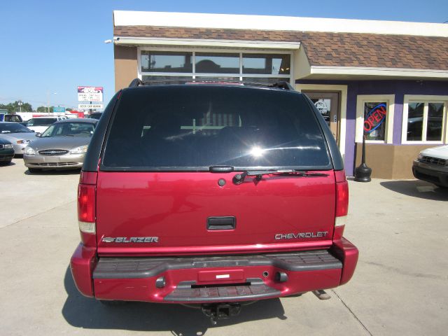 2000 Chevrolet Blazer Luxury 4WD W/ RES