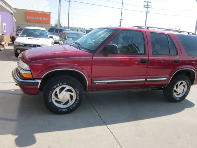 2000 Chevrolet Blazer Luxury 4WD W/ RES