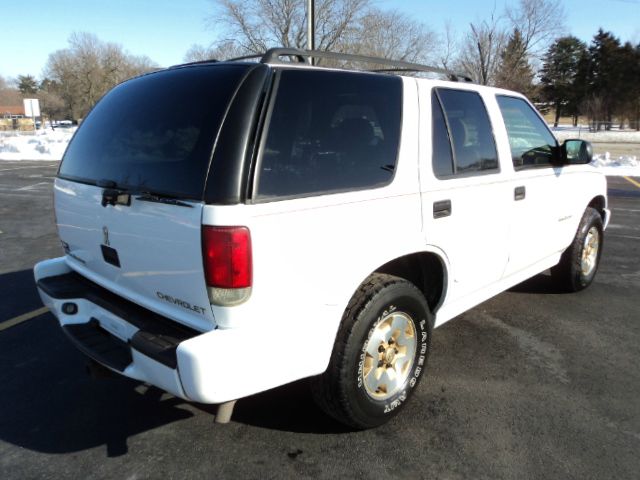 2000 Chevrolet Blazer Luxury 4WD W/ RES