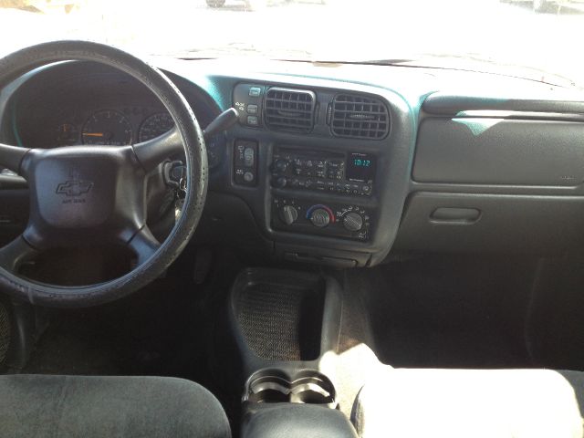 2000 Chevrolet Blazer Camry LE