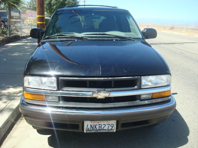 2000 Chevrolet Blazer Laramie Heavy DUTY Dually