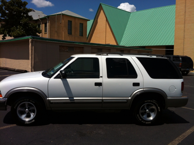 2000 Chevrolet Blazer SL1