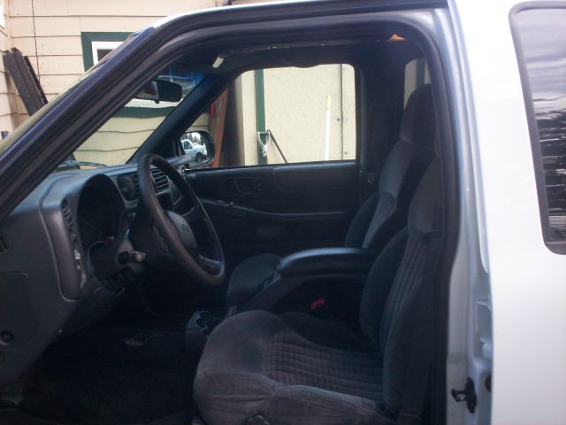 2000 Chevrolet Blazer Camry LE