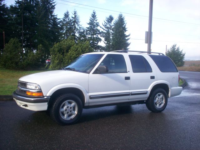 2000 Chevrolet Blazer Camry LE
