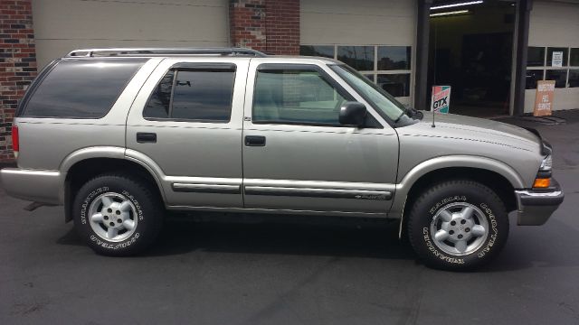 2000 Chevrolet Blazer Camry LE
