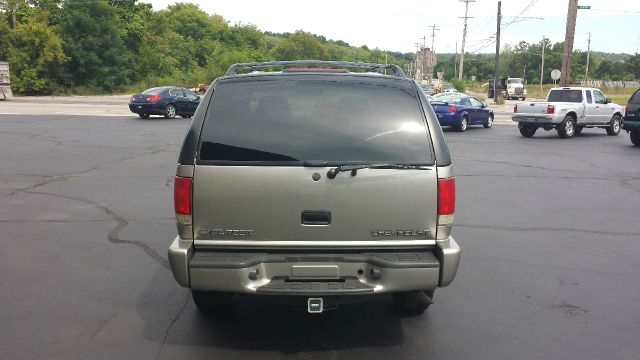 2000 Chevrolet Blazer Camry LE