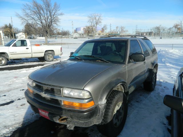 2000 Chevrolet Blazer 4dr Sdn SL Auto Sedan