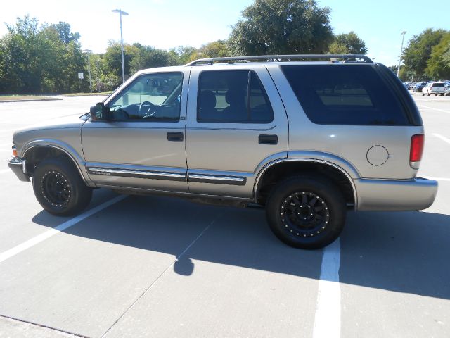 2000 Chevrolet Blazer EXT CAB XLT 4X4 4.