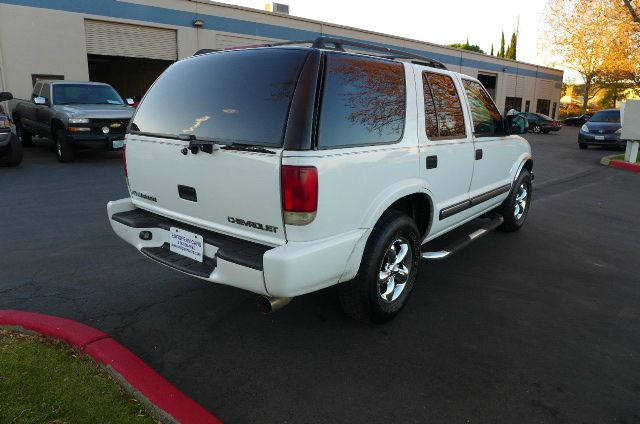 2000 Chevrolet Blazer Camry LE