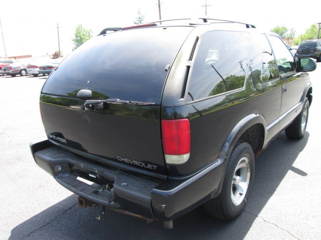 2000 Chevrolet Blazer 2WD QUAD CAB 140.5 ST