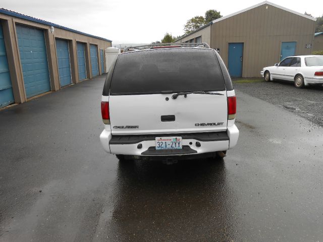 2000 Chevrolet Blazer Laramie Heavy DUTY Dually