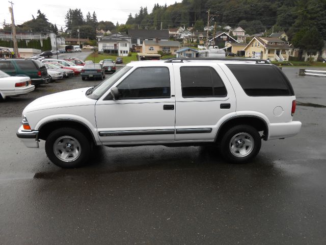2000 Chevrolet Blazer Laramie Heavy DUTY Dually