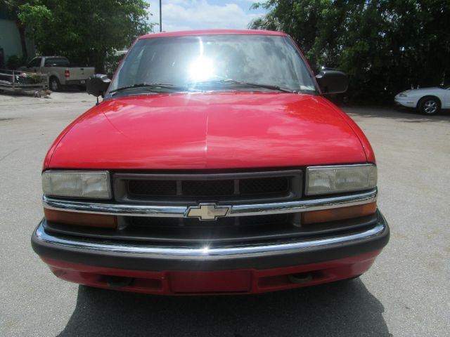 2000 Chevrolet Blazer Camry LE