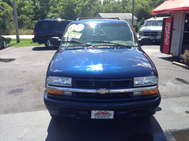 2000 Chevrolet Blazer Luxury 4WD W/ RES