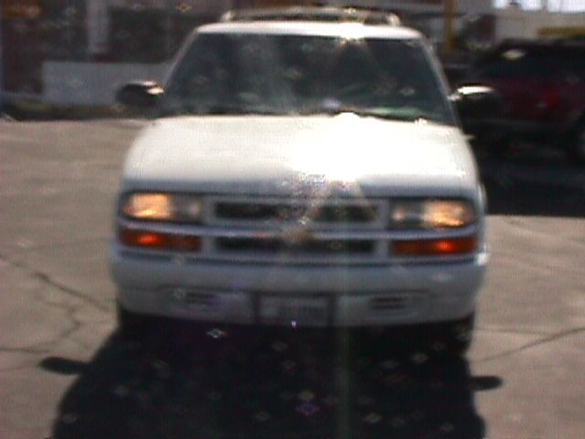 2000 Chevrolet Blazer 2WD QUAD CAB 140.5 ST