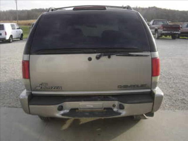 2001 Chevrolet Blazer Laramie Heavy DUTY Dually