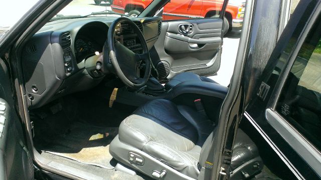 2001 Chevrolet Blazer T6 AWD Leather Moonroof Navigation