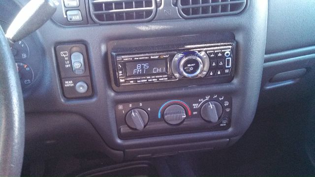 2001 Chevrolet Blazer Camry LE