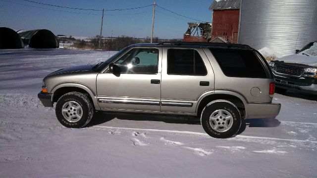 2001 Chevrolet Blazer Camry LE
