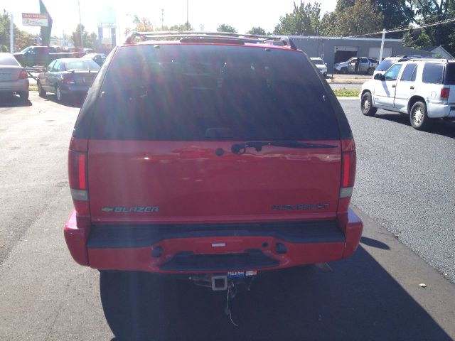 2001 Chevrolet Blazer 2WD QUAD CAB 140.5 ST