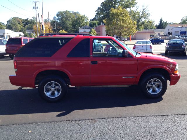 2001 Chevrolet Blazer 2WD QUAD CAB 140.5 ST