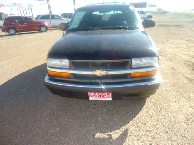 2001 Chevrolet Blazer 2WD QUAD CAB 140.5 ST