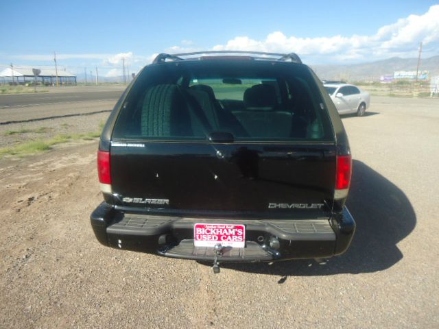 2001 Chevrolet Blazer 2WD QUAD CAB 140.5 ST