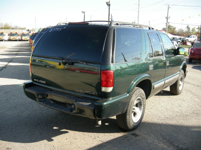 2001 Chevrolet Blazer Laramie Heavy DUTY Dually
