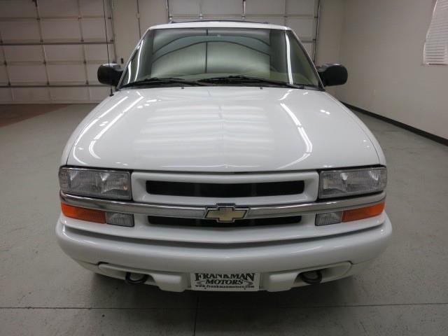 2001 Chevrolet Blazer 2WD QUAD CAB 140.5 ST