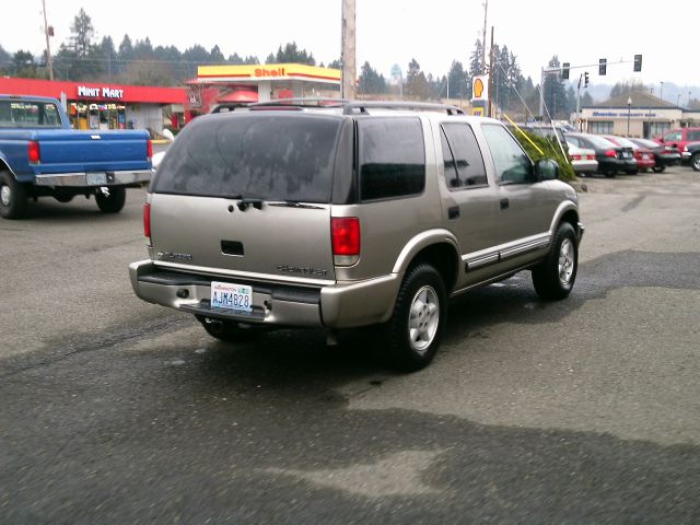 2001 Chevrolet Blazer Camry LE
