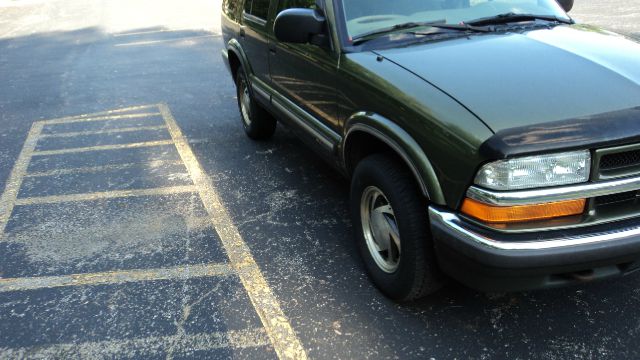 2001 Chevrolet Blazer Camry LE