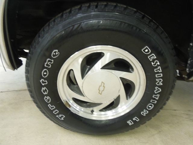 2001 Chevrolet Blazer Luxury 4WD W/ RES