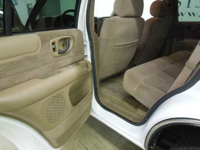 2001 Chevrolet Blazer Luxury 4WD W/ RES