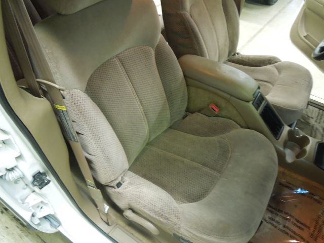 2001 Chevrolet Blazer Luxury 4WD W/ RES