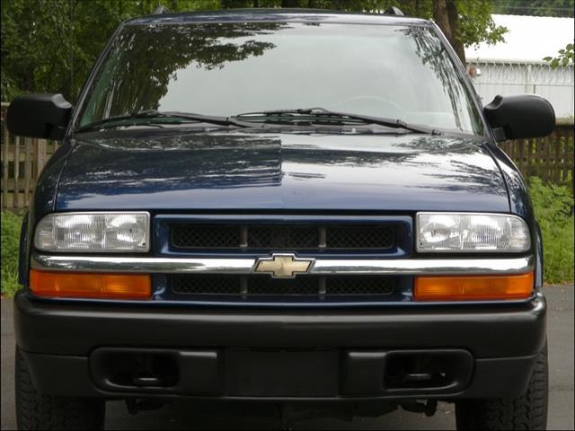 2001 Chevrolet Blazer 24 Box