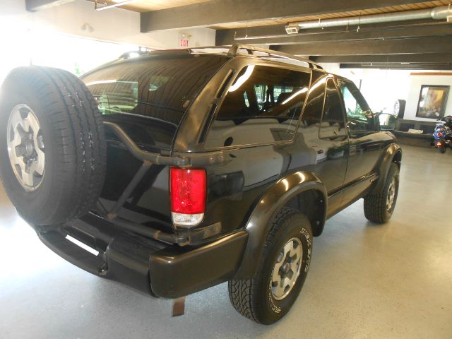 2001 Chevrolet Blazer Laramie Heavy DUTY Dually