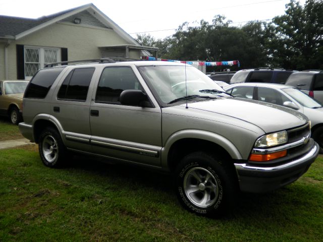 2001 Chevrolet Blazer Laramie Heavy DUTY Dually