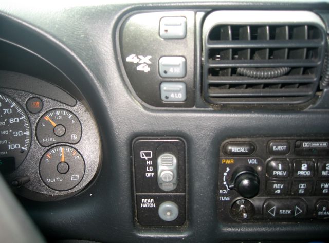 2001 Chevrolet Blazer Camry LE