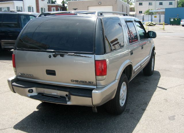 2001 Chevrolet Blazer Camry LE
